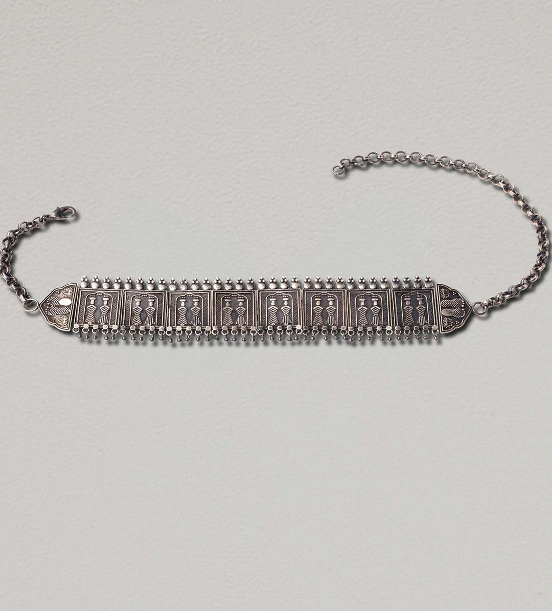 Seven Sisters Choker- MAABAE