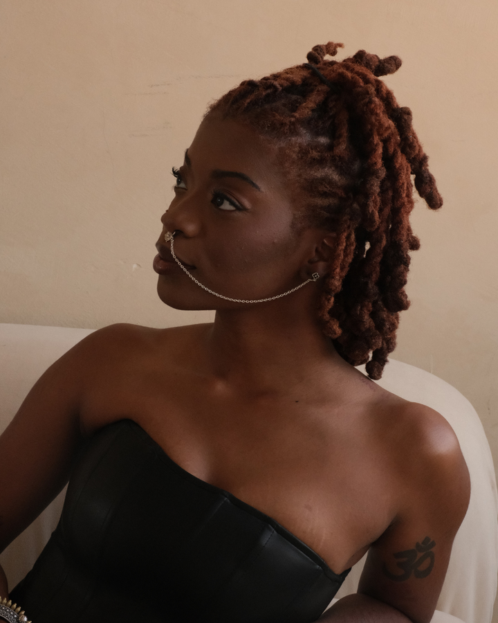 Asia Ear-to-Nose Septum Chain
