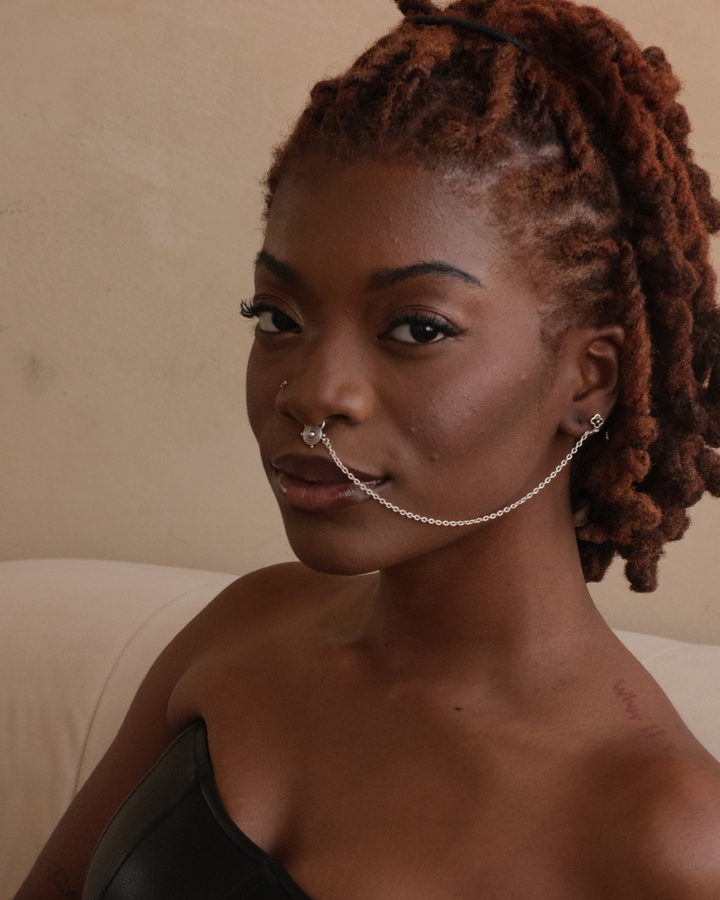 Asia Ear-to-Nose Septum Chain