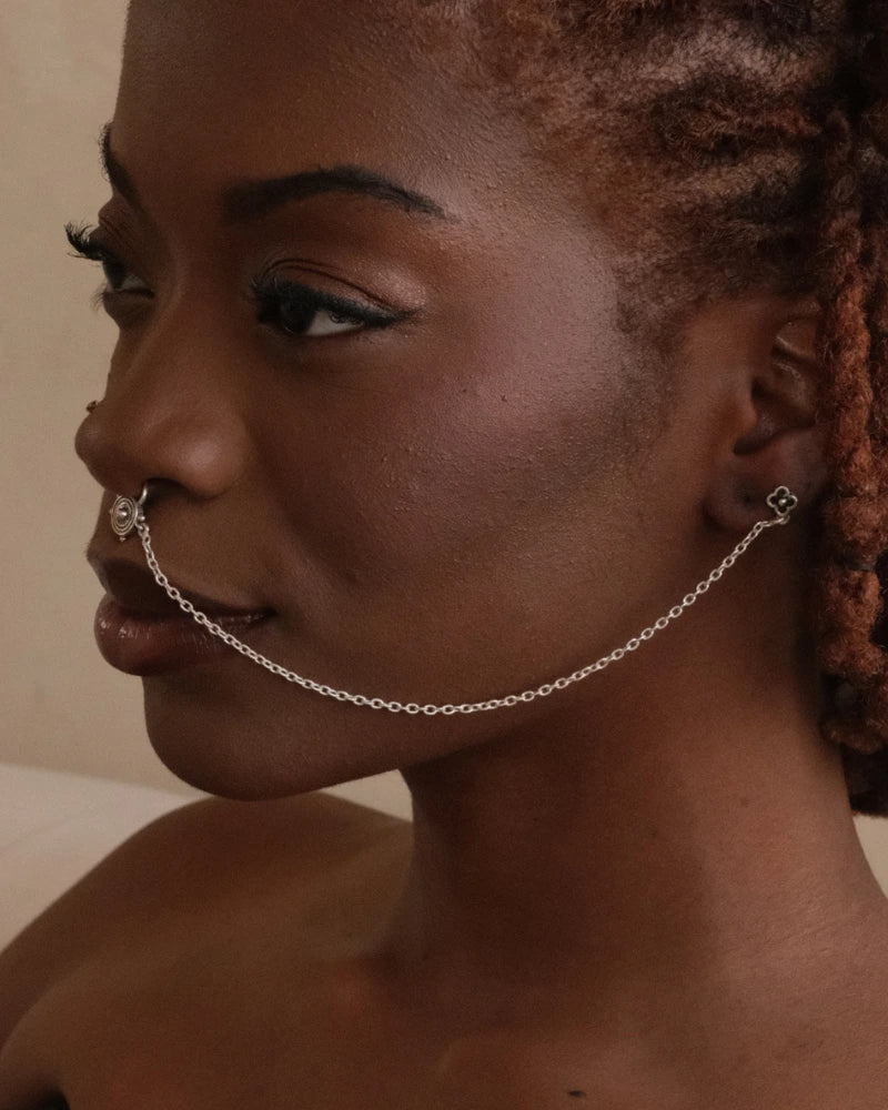 Asia Ear-to-Nose Septum Chain