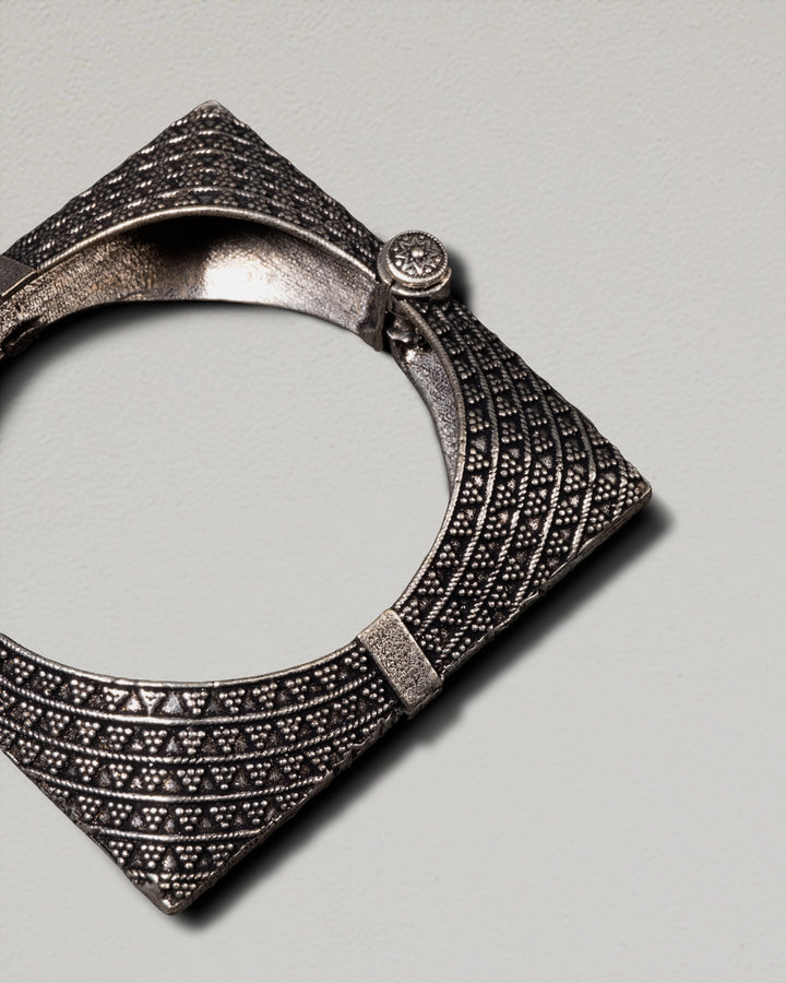 The Square Finesse Bangle