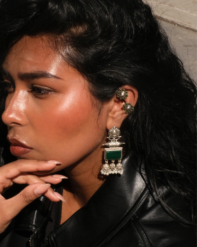 Emaan Flower Ear Cuff