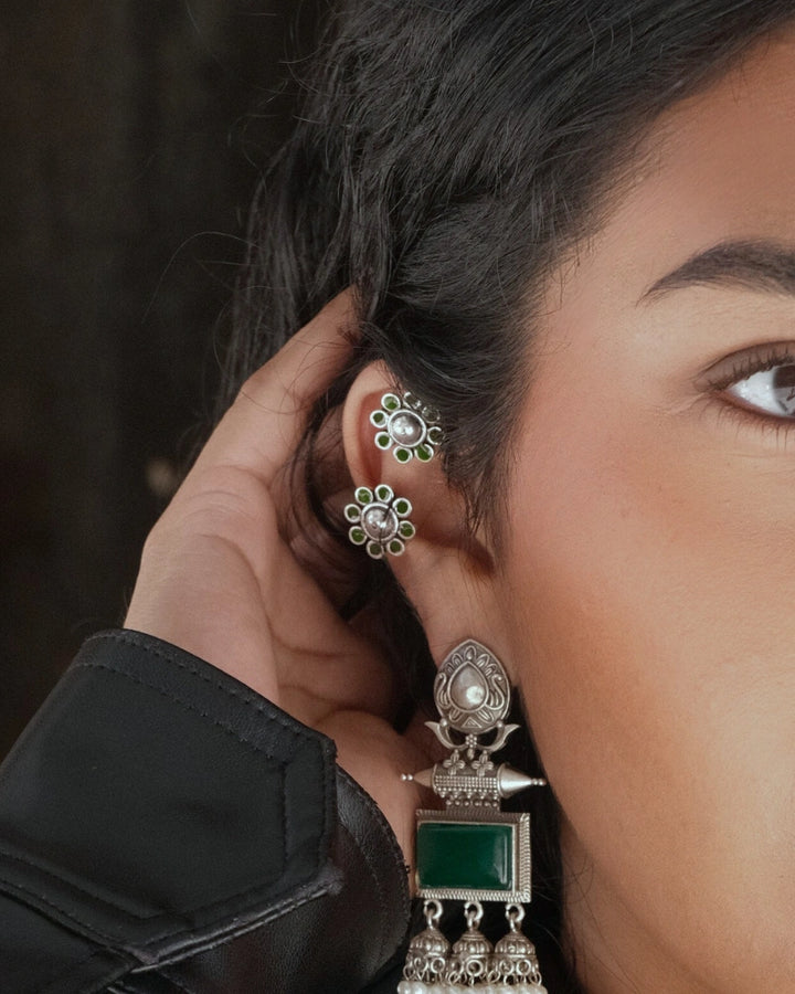 Emaan Flower Ear Cuff