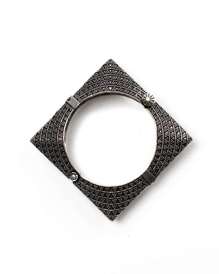 The Square Finesse Bangle